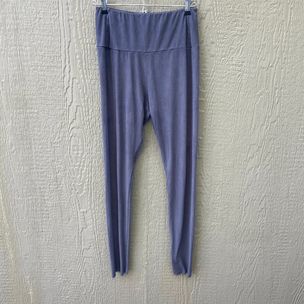 Tribe Kelley Leggings Women's Size‎ L Faux Suede Gray Microfiber Made in USA